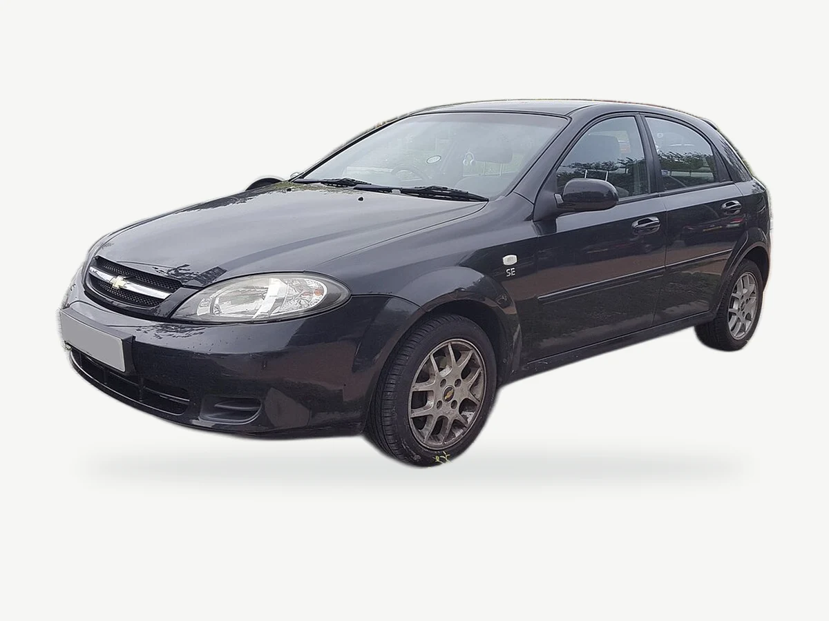Representative Chevrolet Lacetti model range vehicle; trim and year may vary