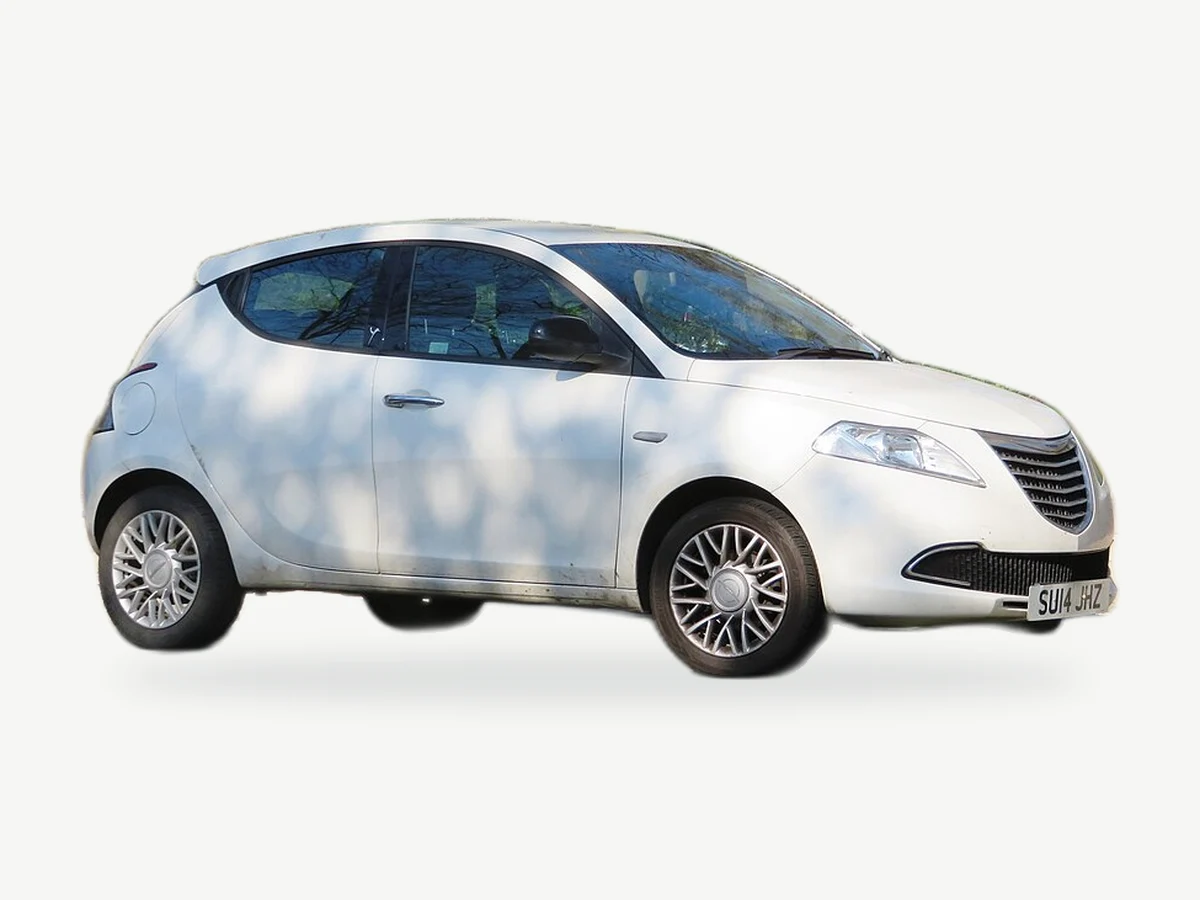 Representative Chrysler Ypsilon model range vehicle; trim and year may vary