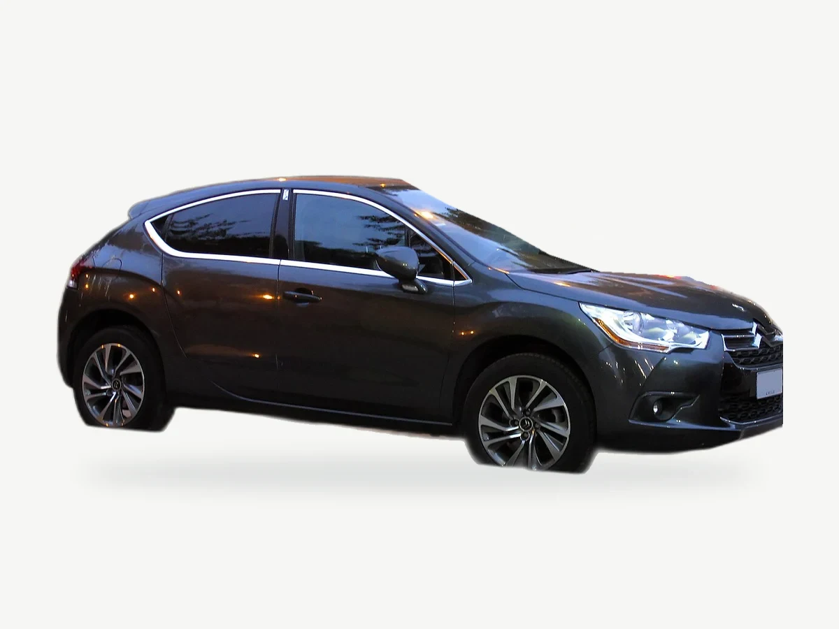 Representative Citroen DS4 model range vehicle; trim and year may vary