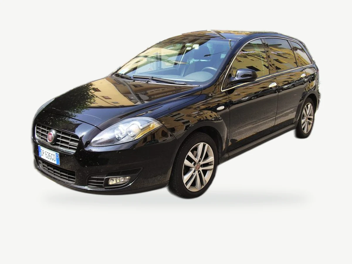 Representative Fiat Croma model range vehicle; trim and year may vary