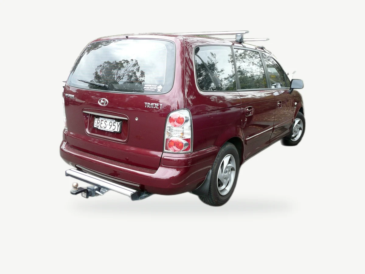 Representative Hyundai Trajet model range vehicle; trim and year may vary