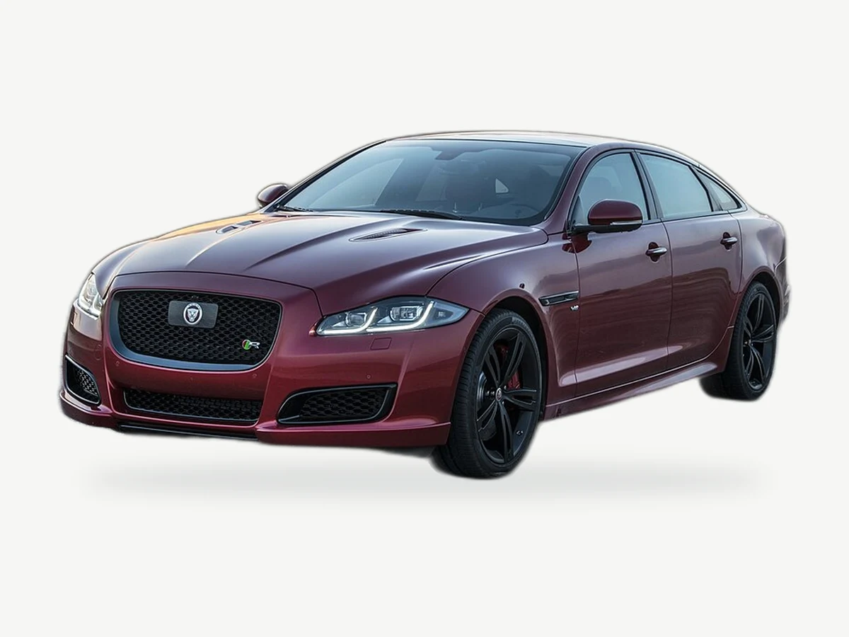 Representative Jaguar/Daimler XJ Series model range vehicle; trim and year may vary