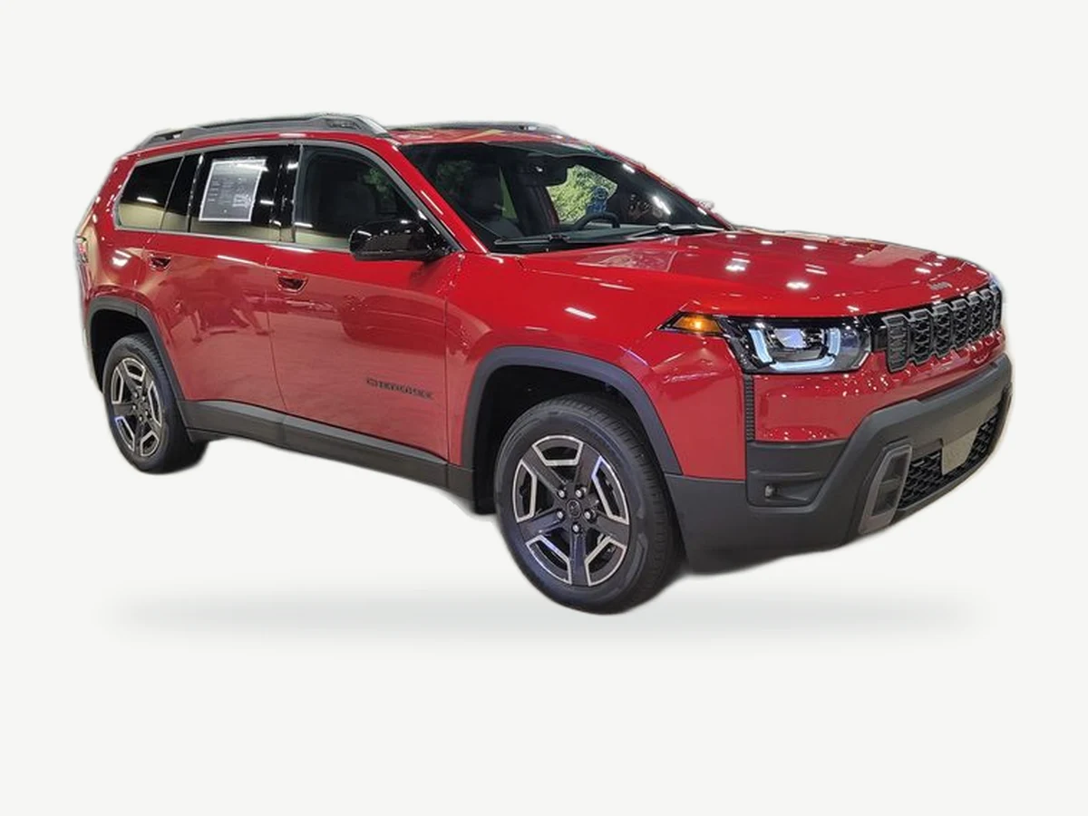 Representative Jeep Cherokee model range vehicle; trim and year may vary