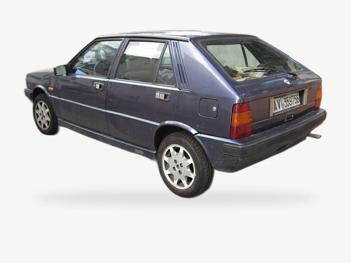 Representative Lancia Delta model range vehicle; trim and year may vary
