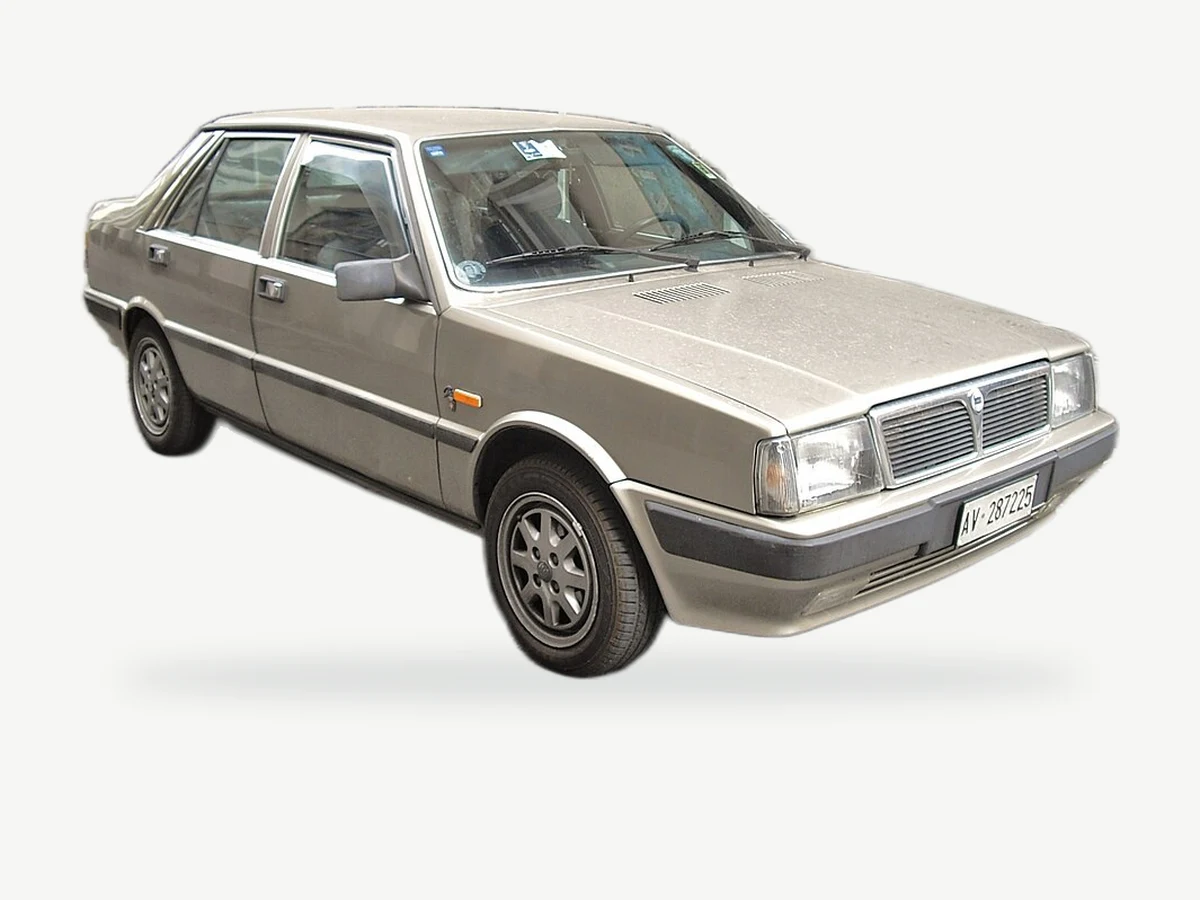Representative Lancia Prisma model range vehicle; trim and year may vary