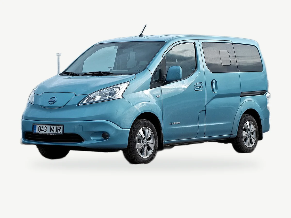 Representative Nissan e-NV200 Combi model range vehicle; trim and year may vary