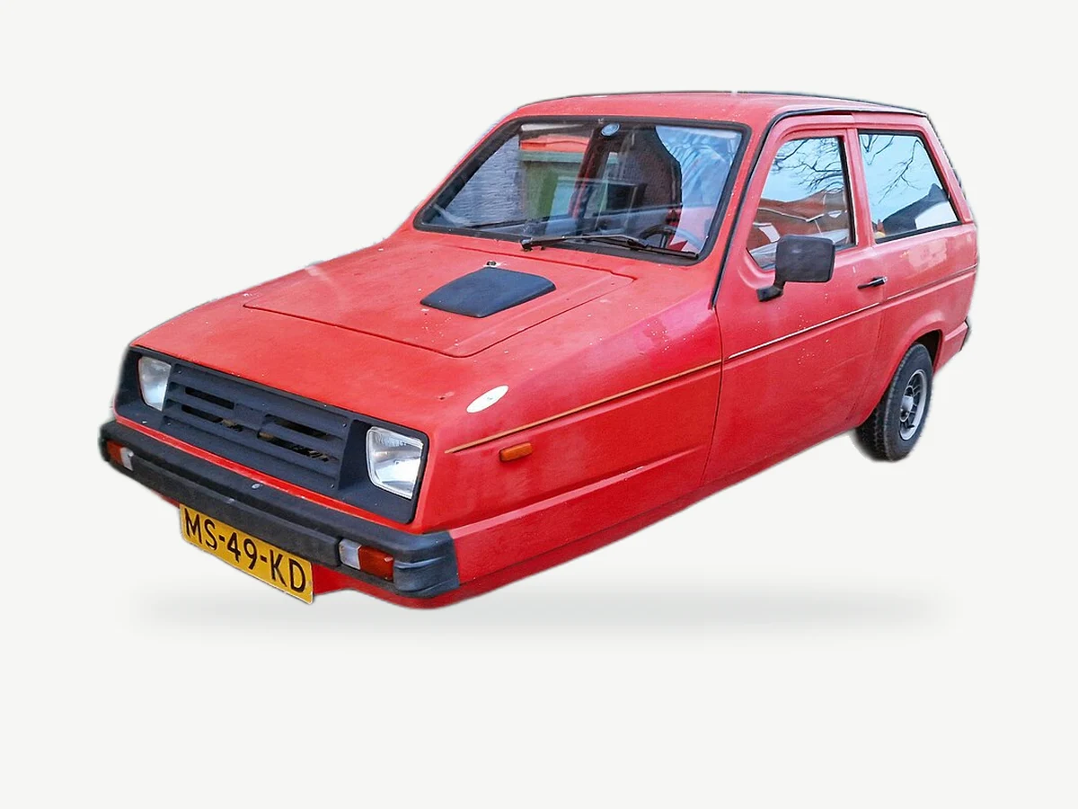 Representative Reliant Rialto model range vehicle; trim and year may vary