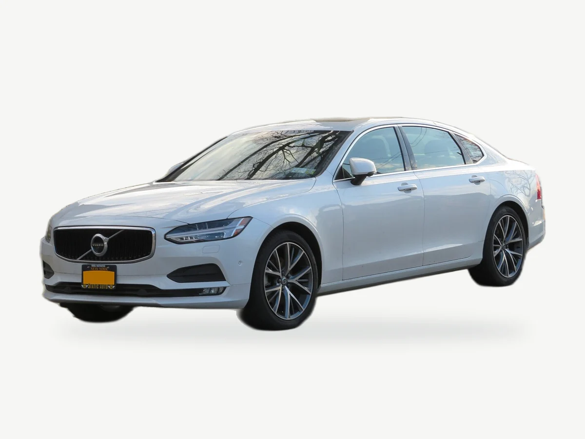 Representative Volvo S90 model range vehicle; trim and year may vary